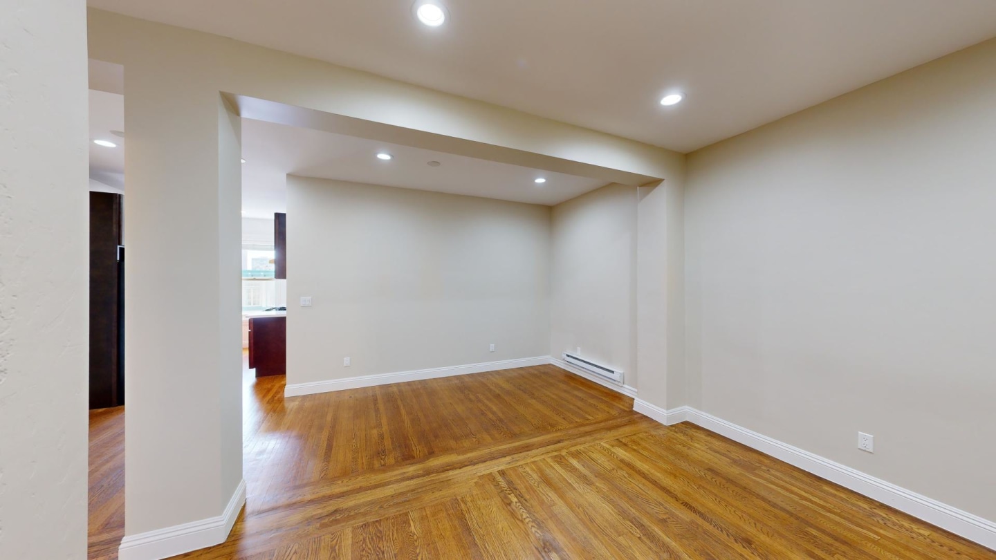 1801 Gough Image 7