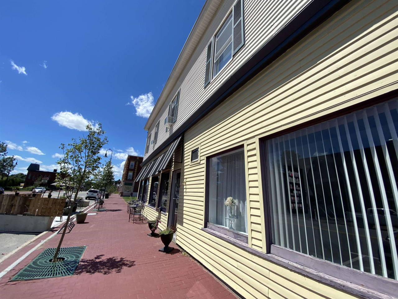 15 West Broadway Image 23