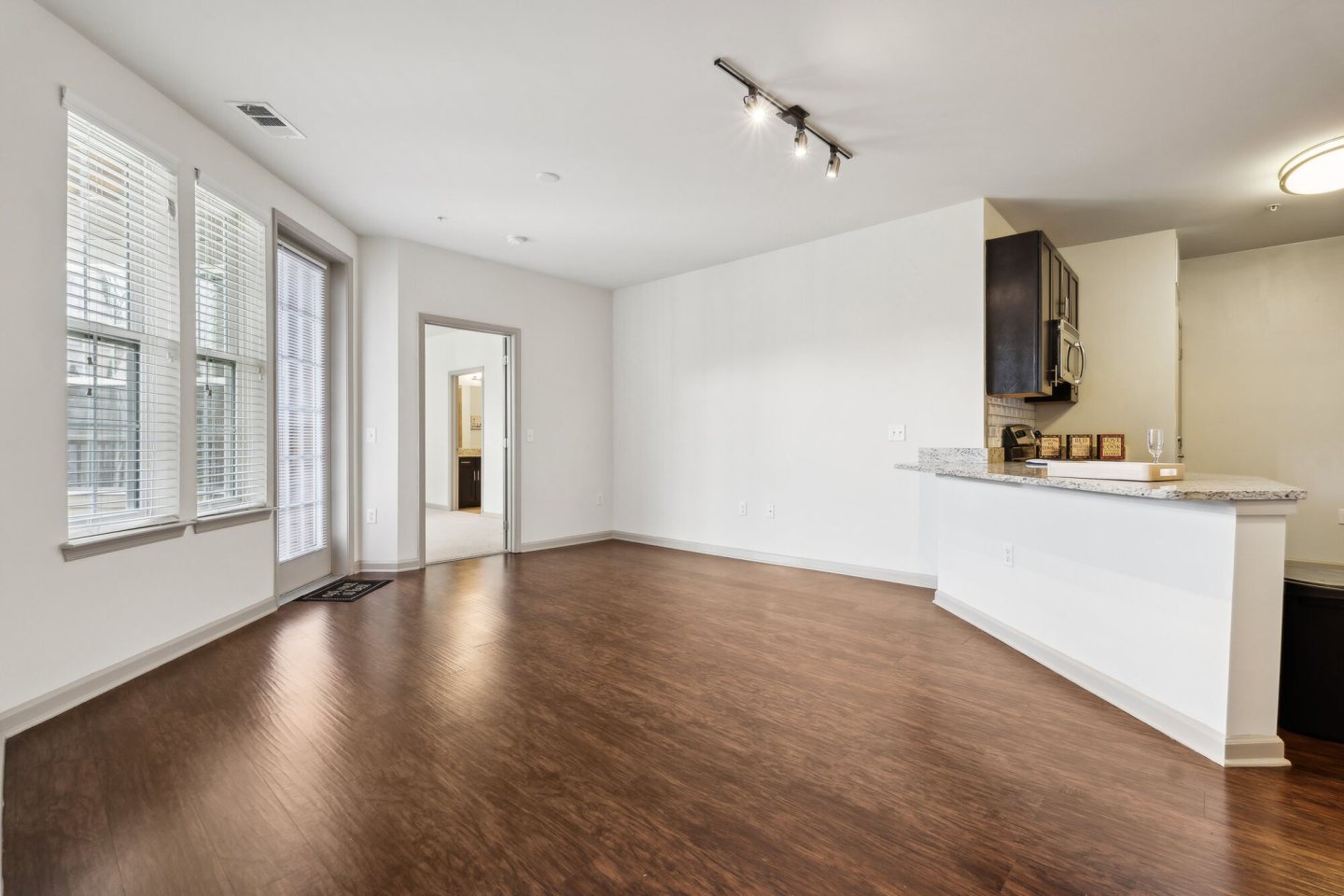 322 Baldwin Image 3