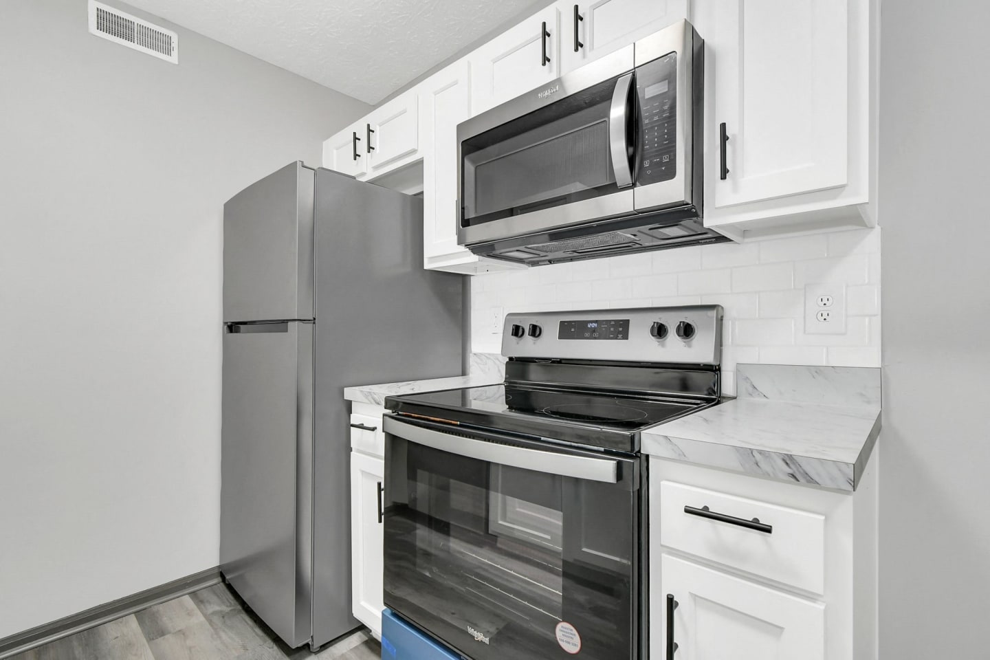 Parkview Apartments Image 5