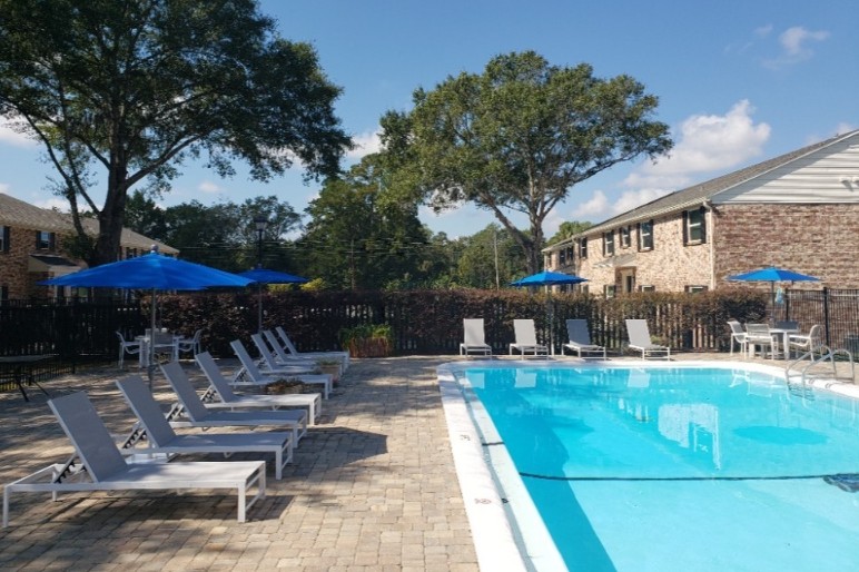 Eastwood Oaks Apartments Image 9