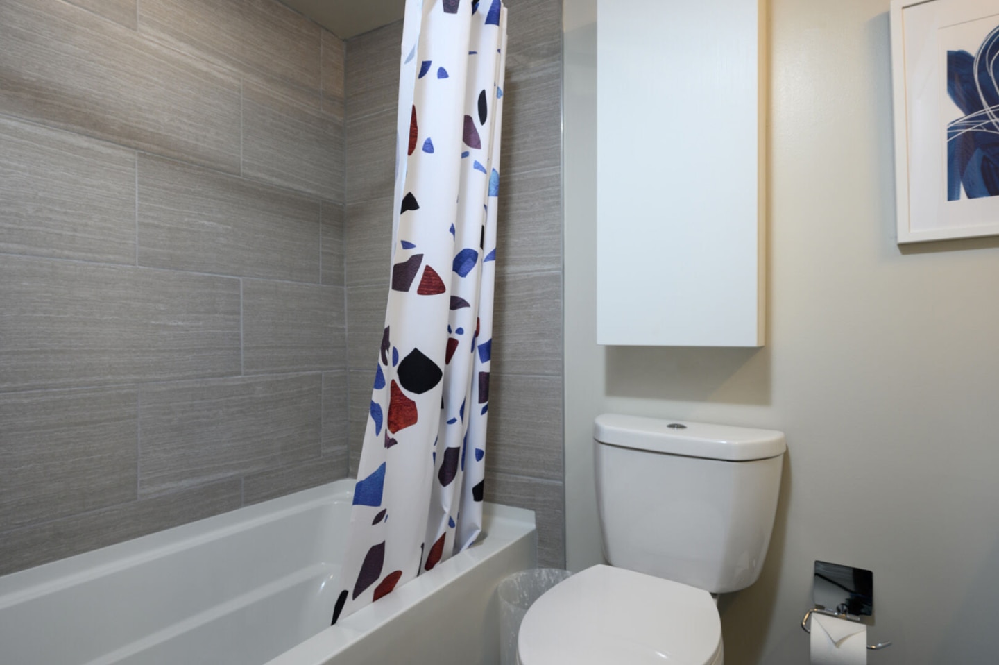 Donna Court Apartments Image 13