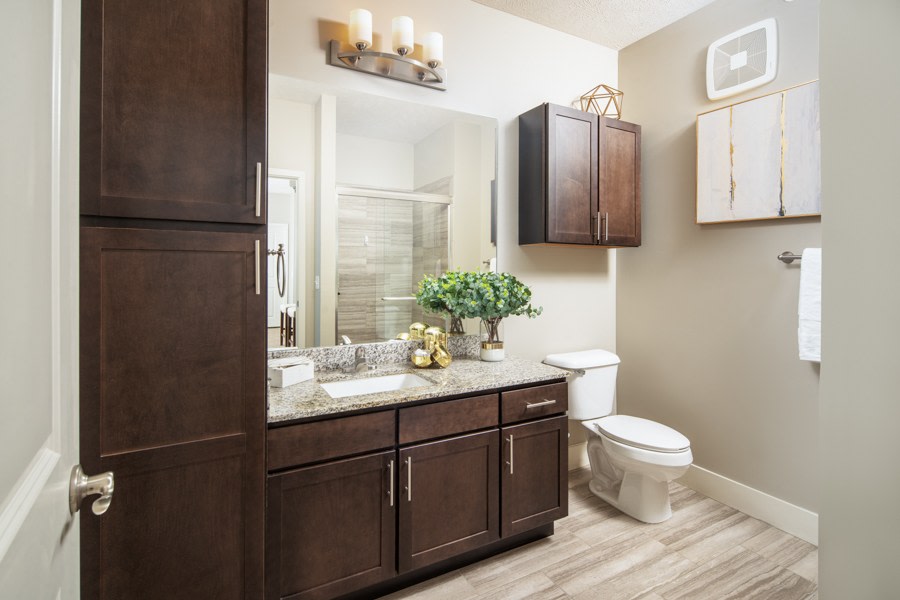 Ashbrook Apartments by Broadmoor Image 6