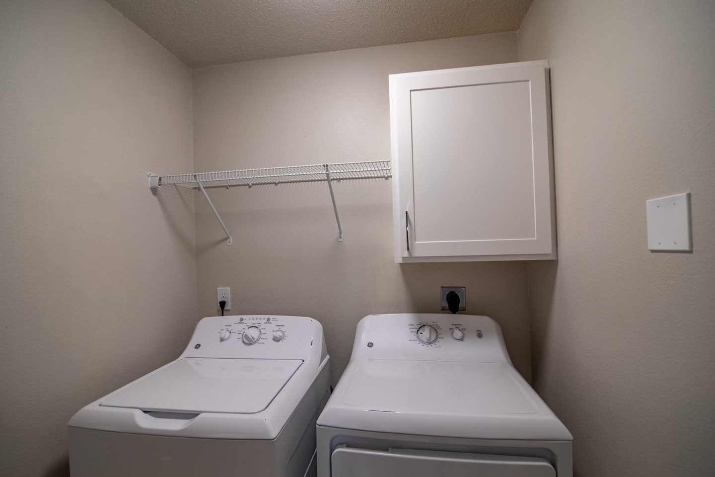 Turnpike Apartments Image 18