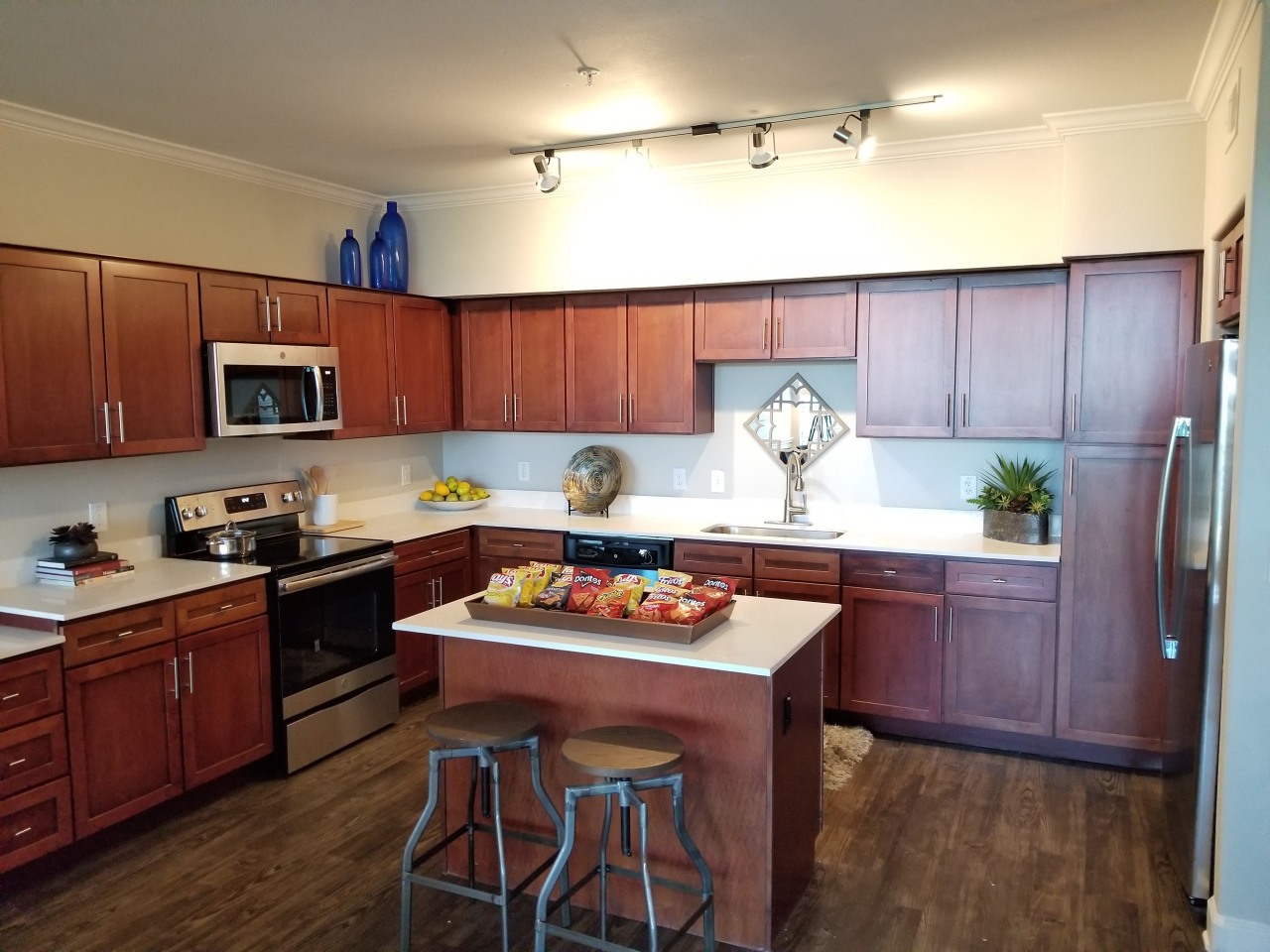 10X Living Grandview Image 10