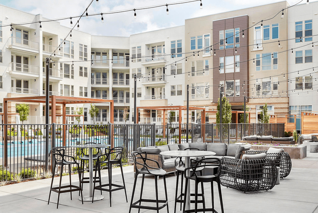 7575 Town Center Image 9