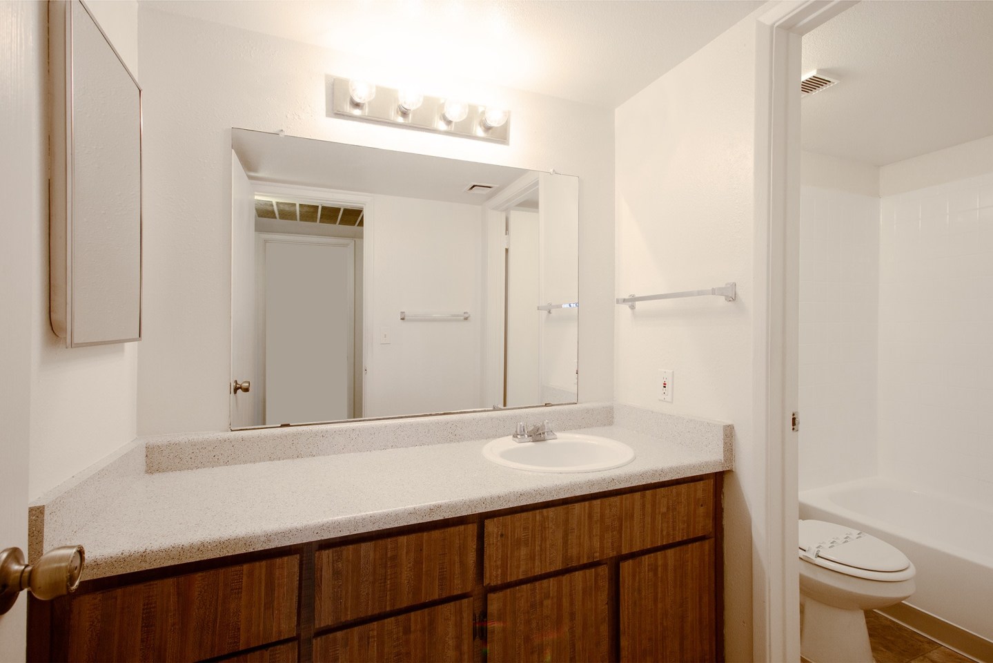 Townhomes on the Park Image 7