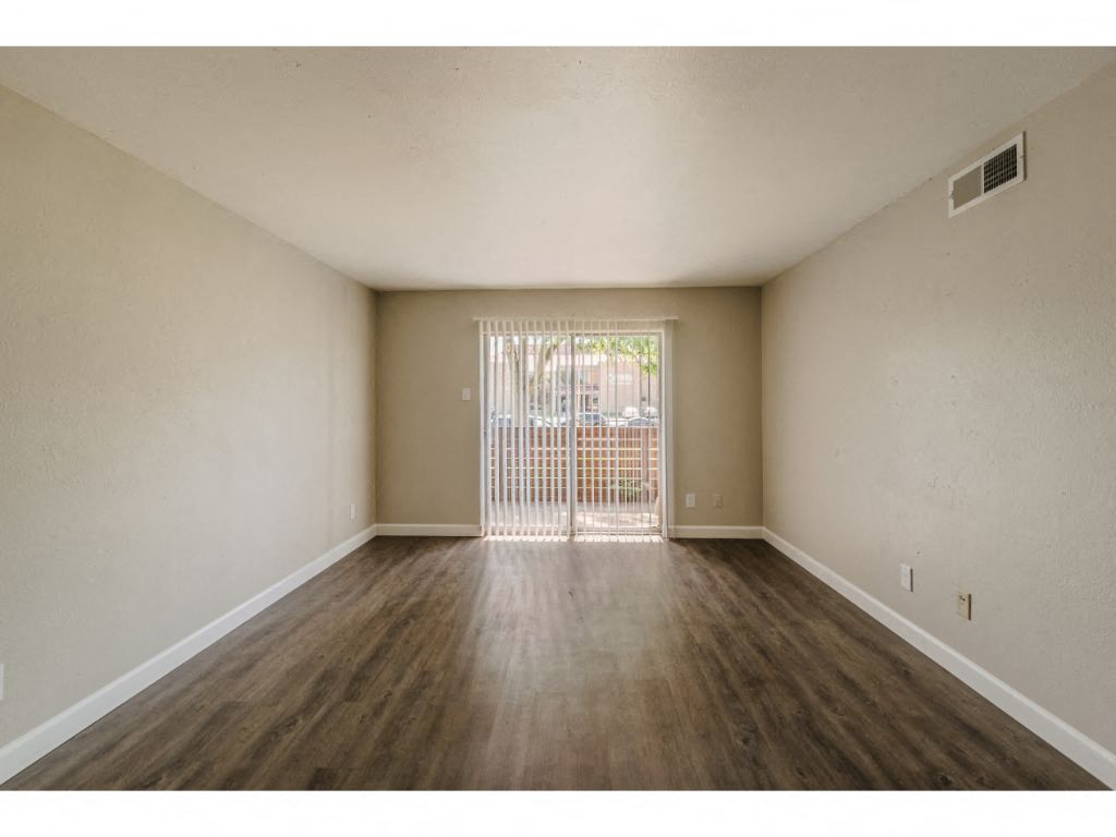 Shenandoah Apartments Image 4