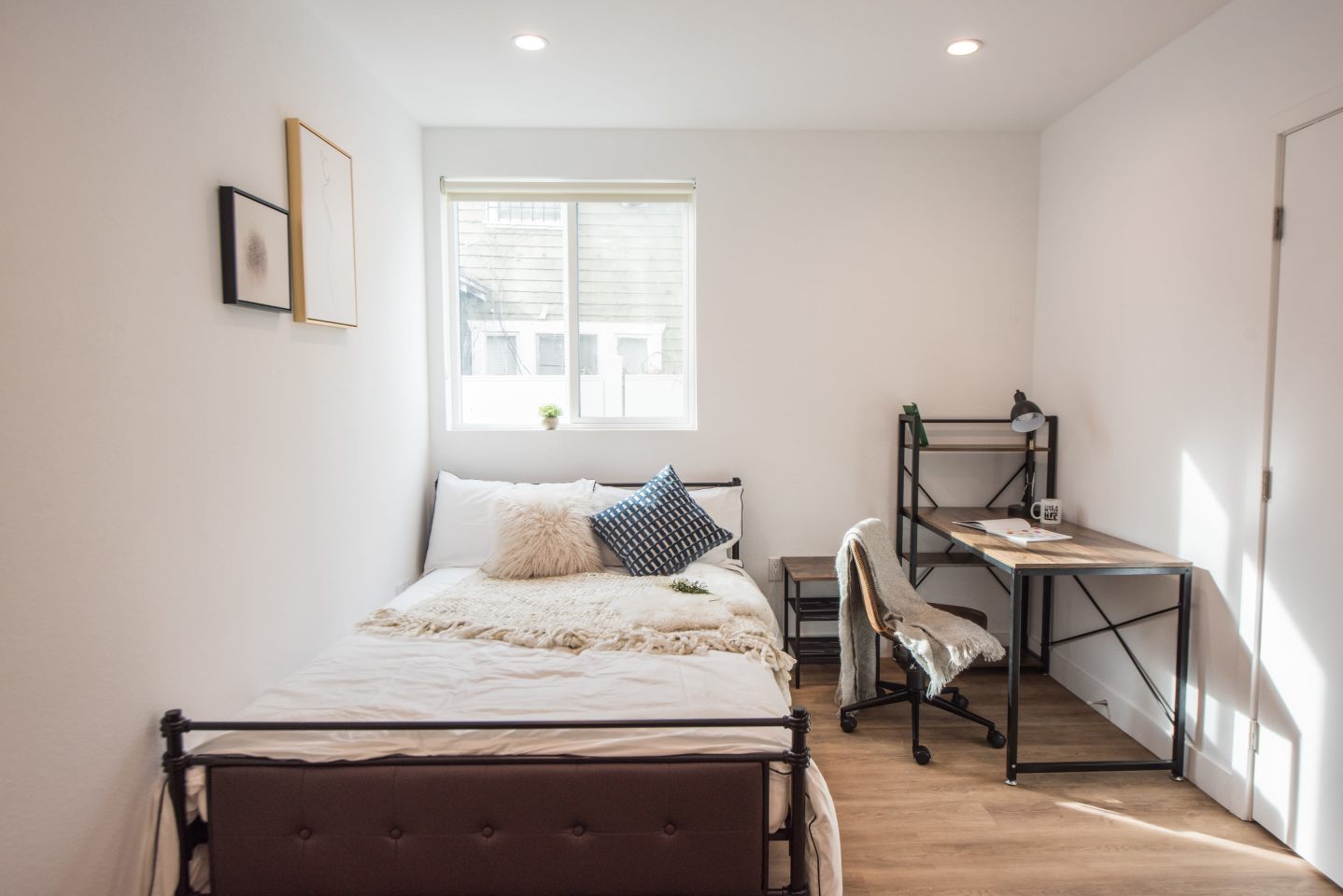 1651 W 37th Pl - Co-Living Housing Image 13