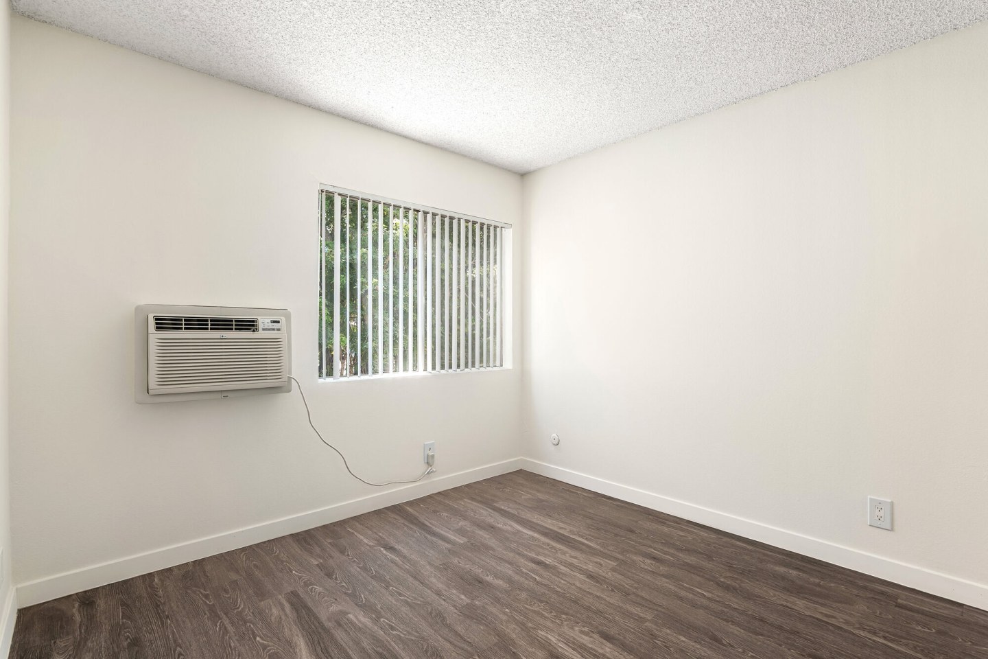 Weddington Apartments Image 14