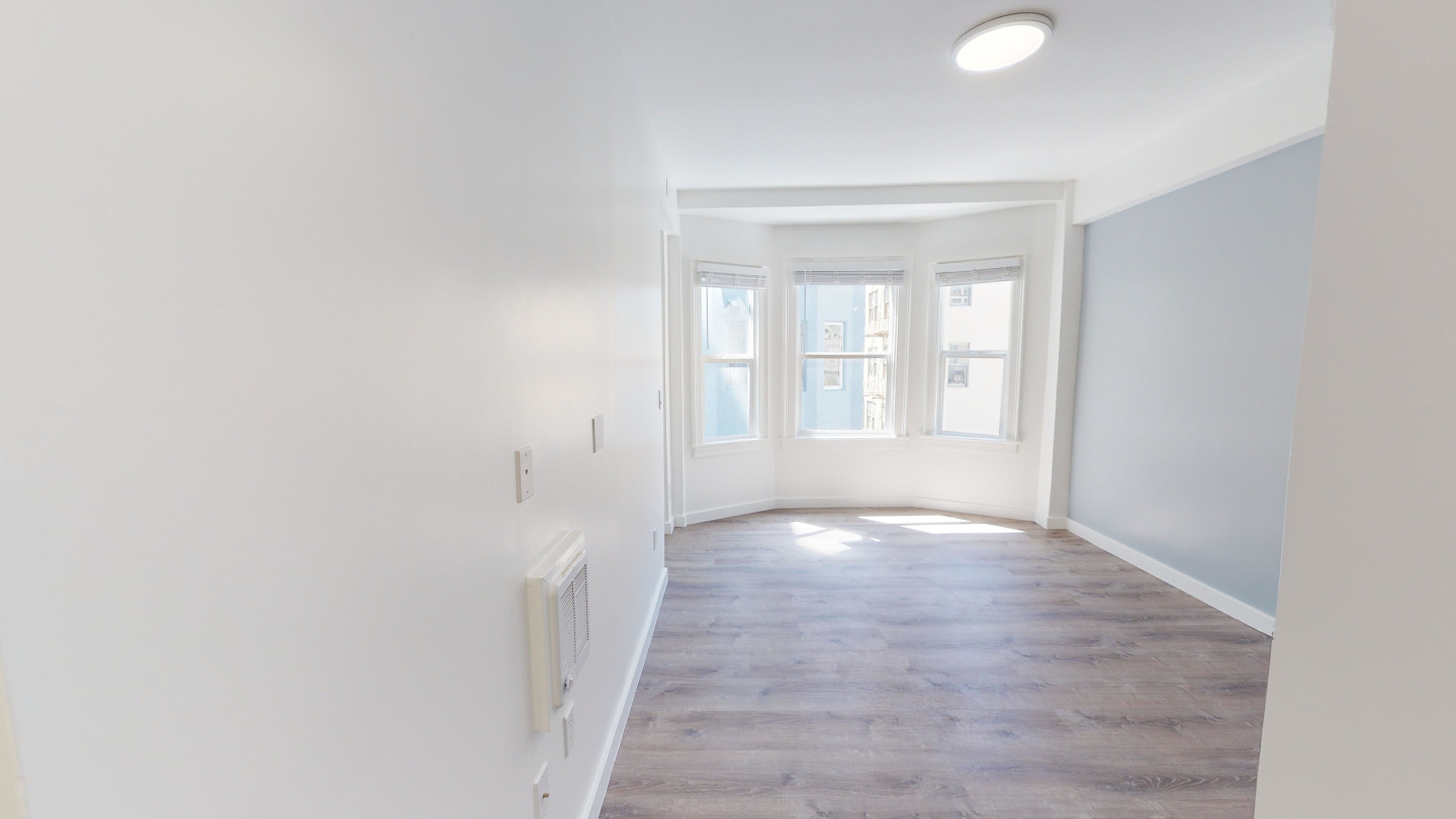 665 Eddy St Image 3