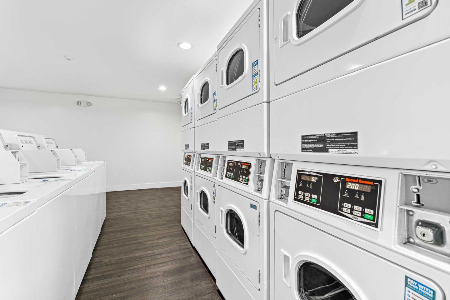 Summerview Beach Resort Luxury Apartments Image 38