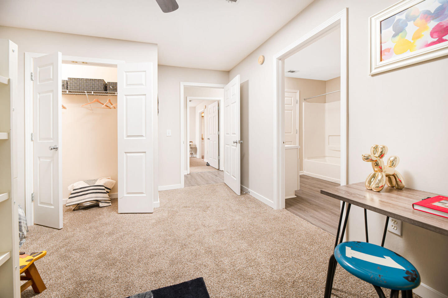 Spring Lake Apartments Image 12