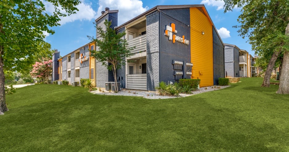 Preslee Apartments Image 16