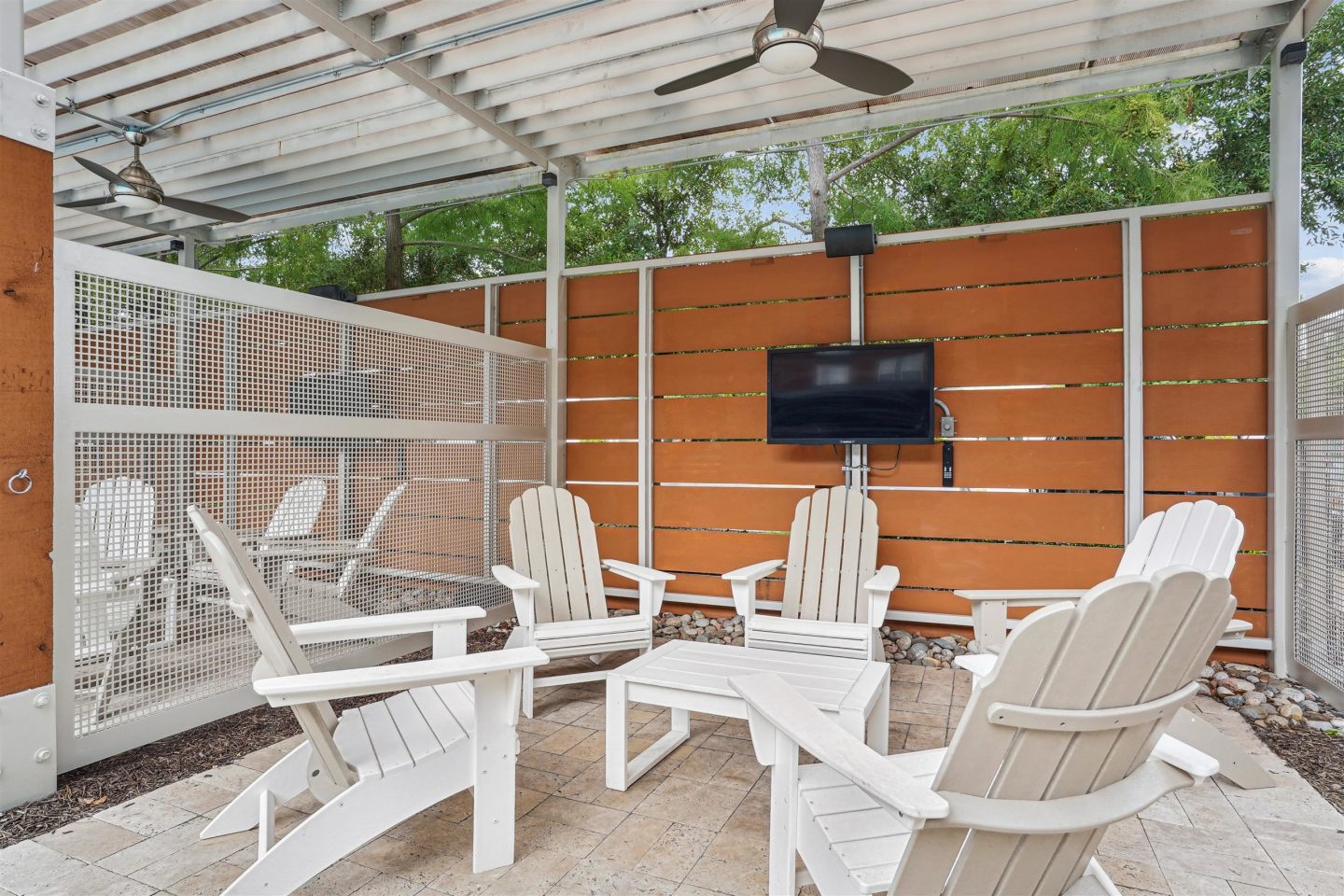 Davis at the Square Image 7