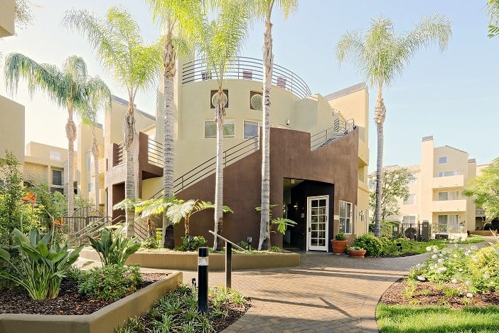 Parc Pointe Apartments Image 1