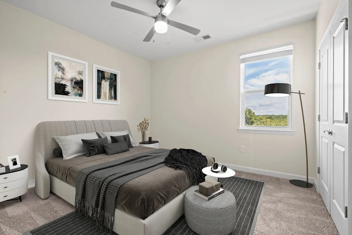 Hawks Landing Luxury Apartments Image 5