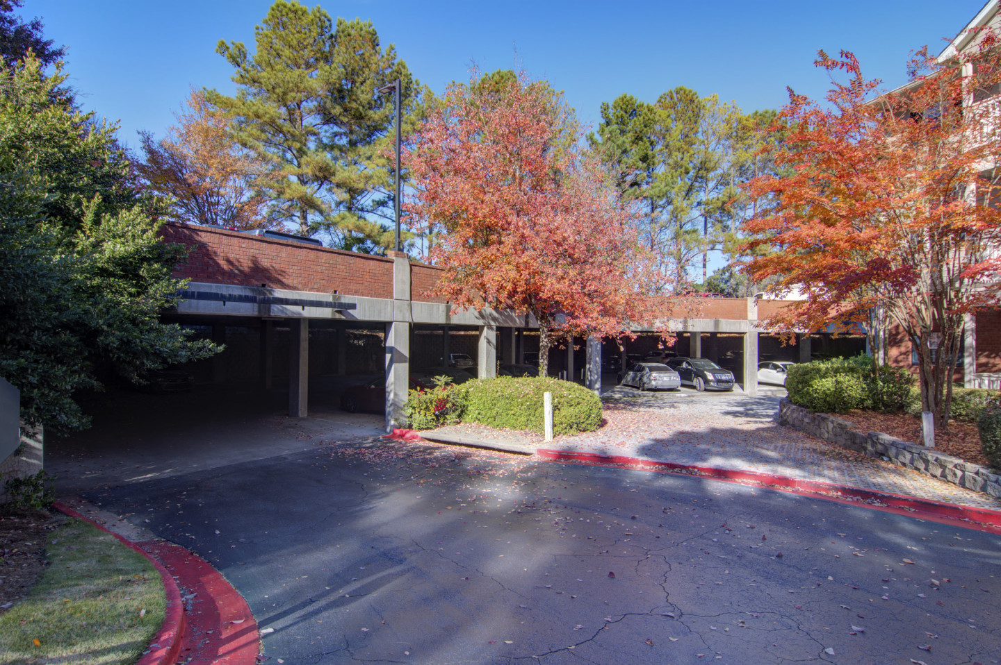 Dunwoody Gables Image 18