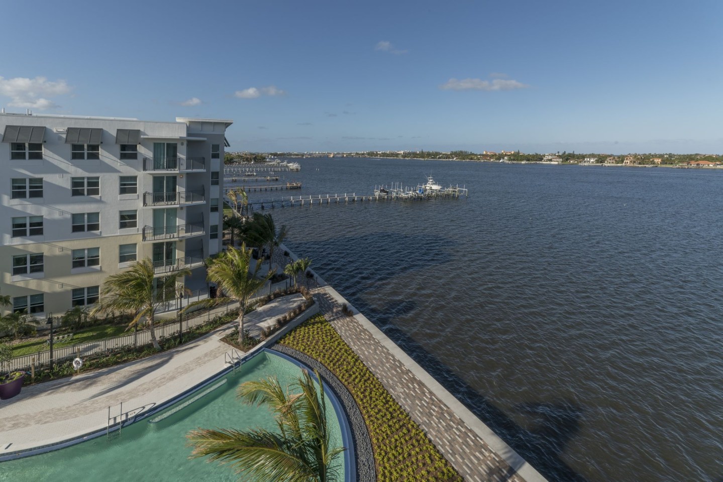 Aura Seaside Image 7