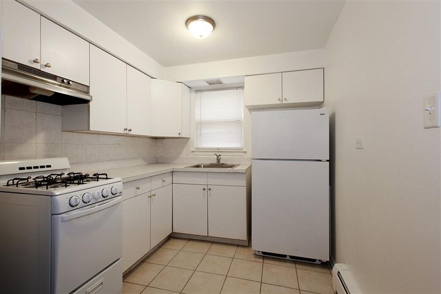 6743 Oglesby Image 1
