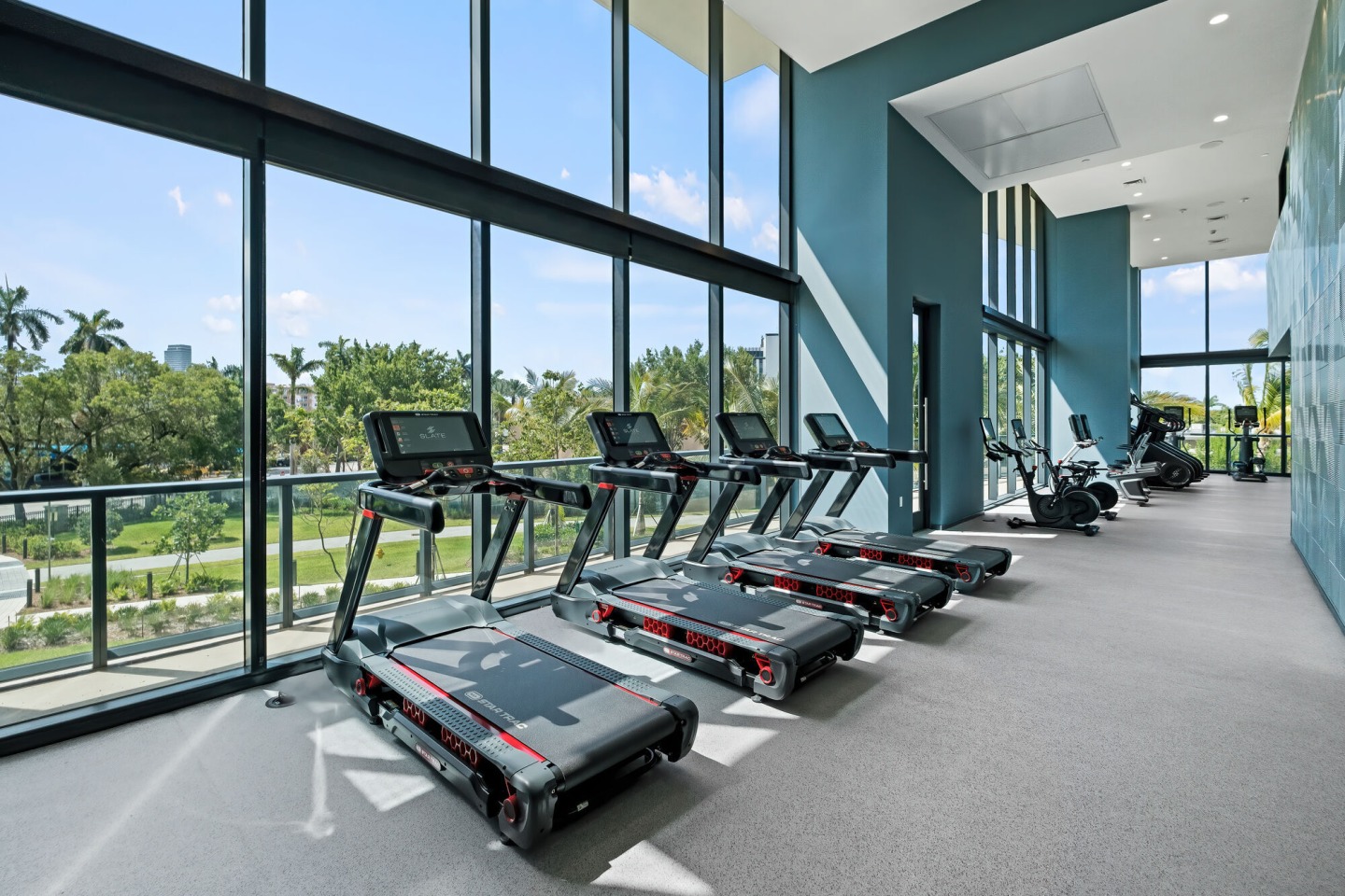 Slate Hallandale Beach Image 13