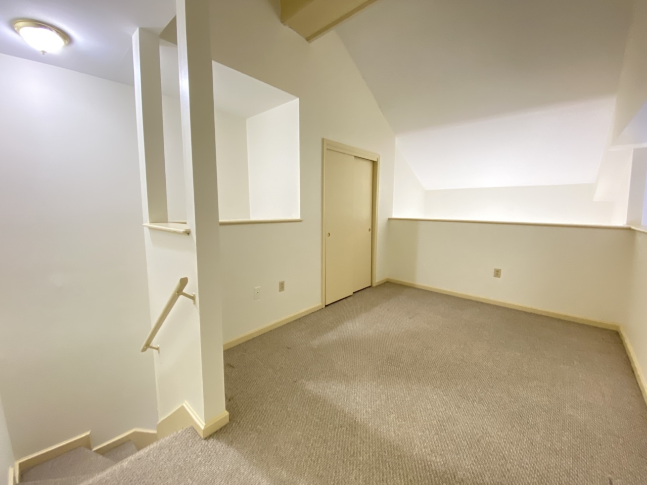 St. George Apartments Image 20