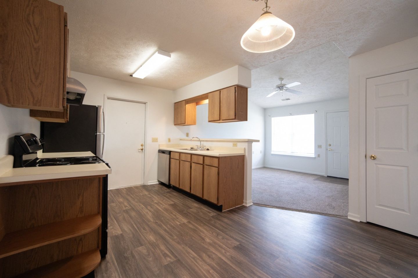 Shady Oak Village - Senior Living Apartments Image 15