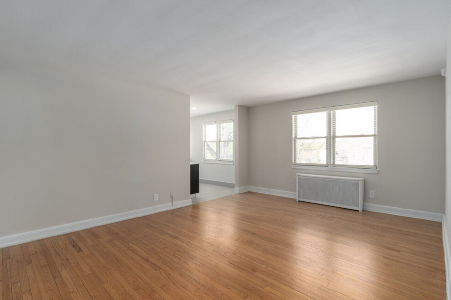 Montgomery Court Image 12