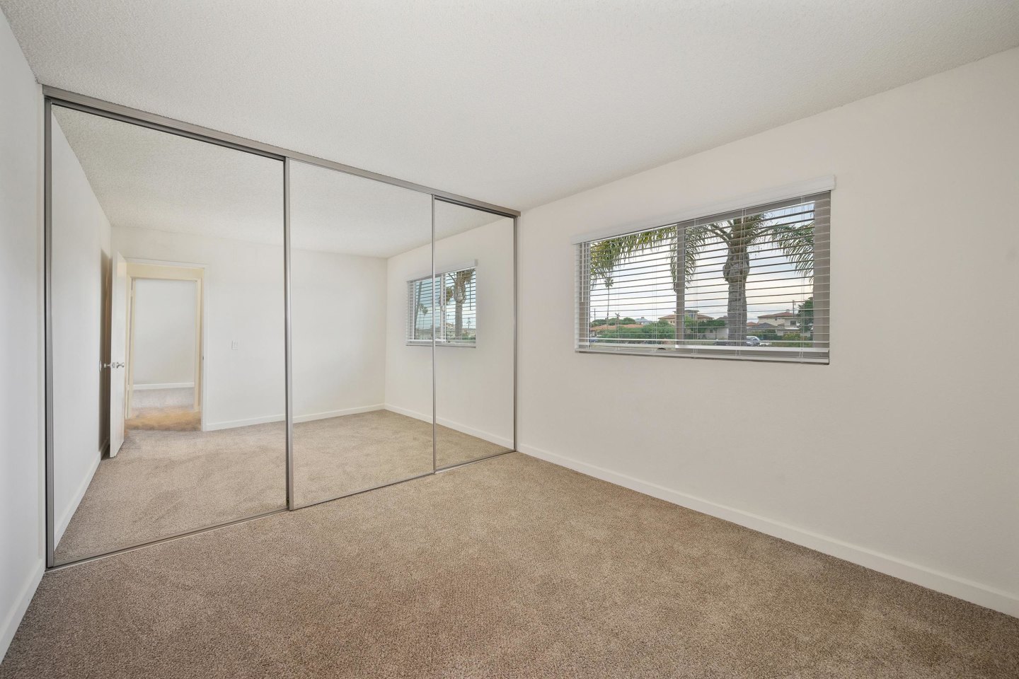 Elan Sea Lofts Image 26