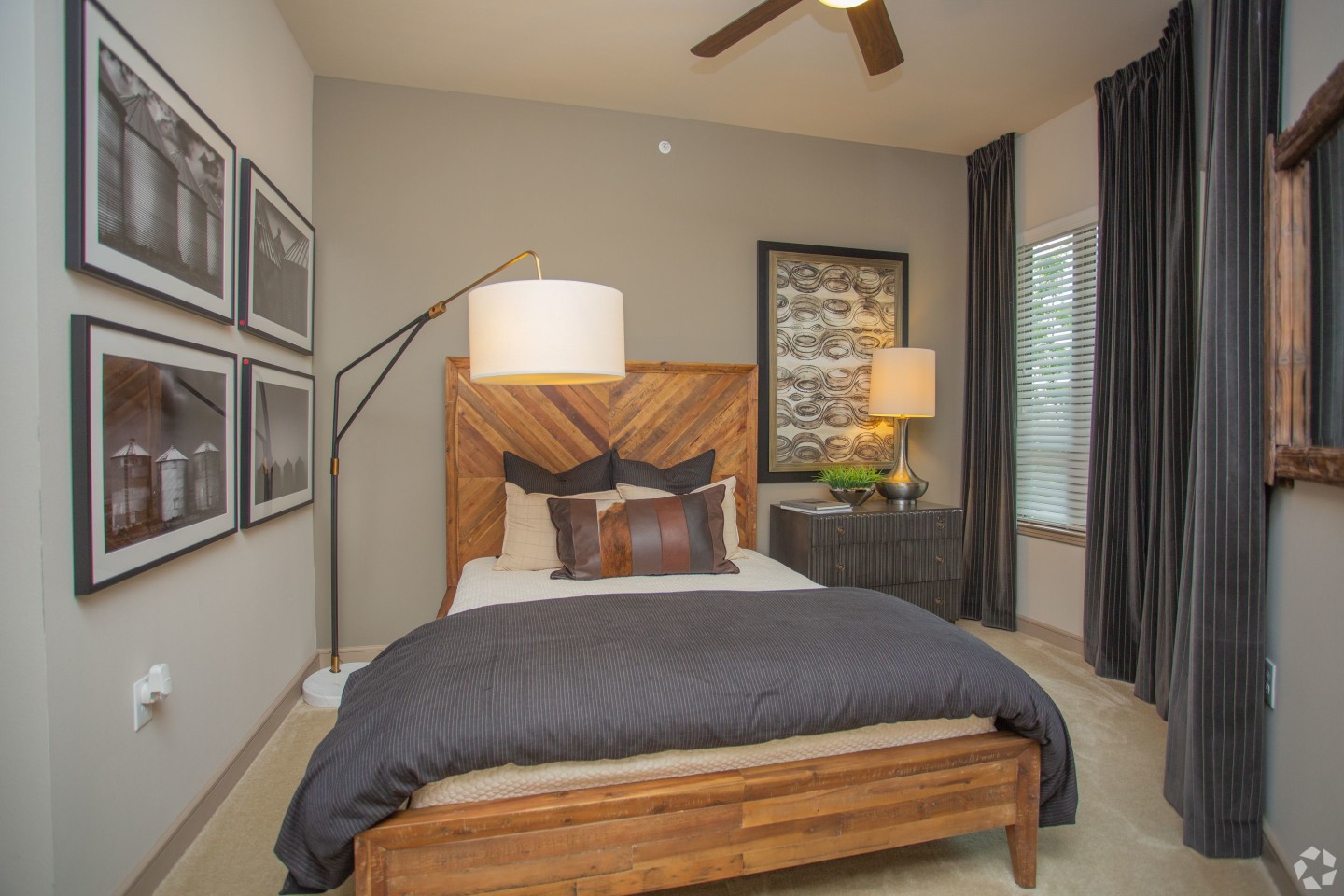 Fountain Pointe Las Colinas Image 55