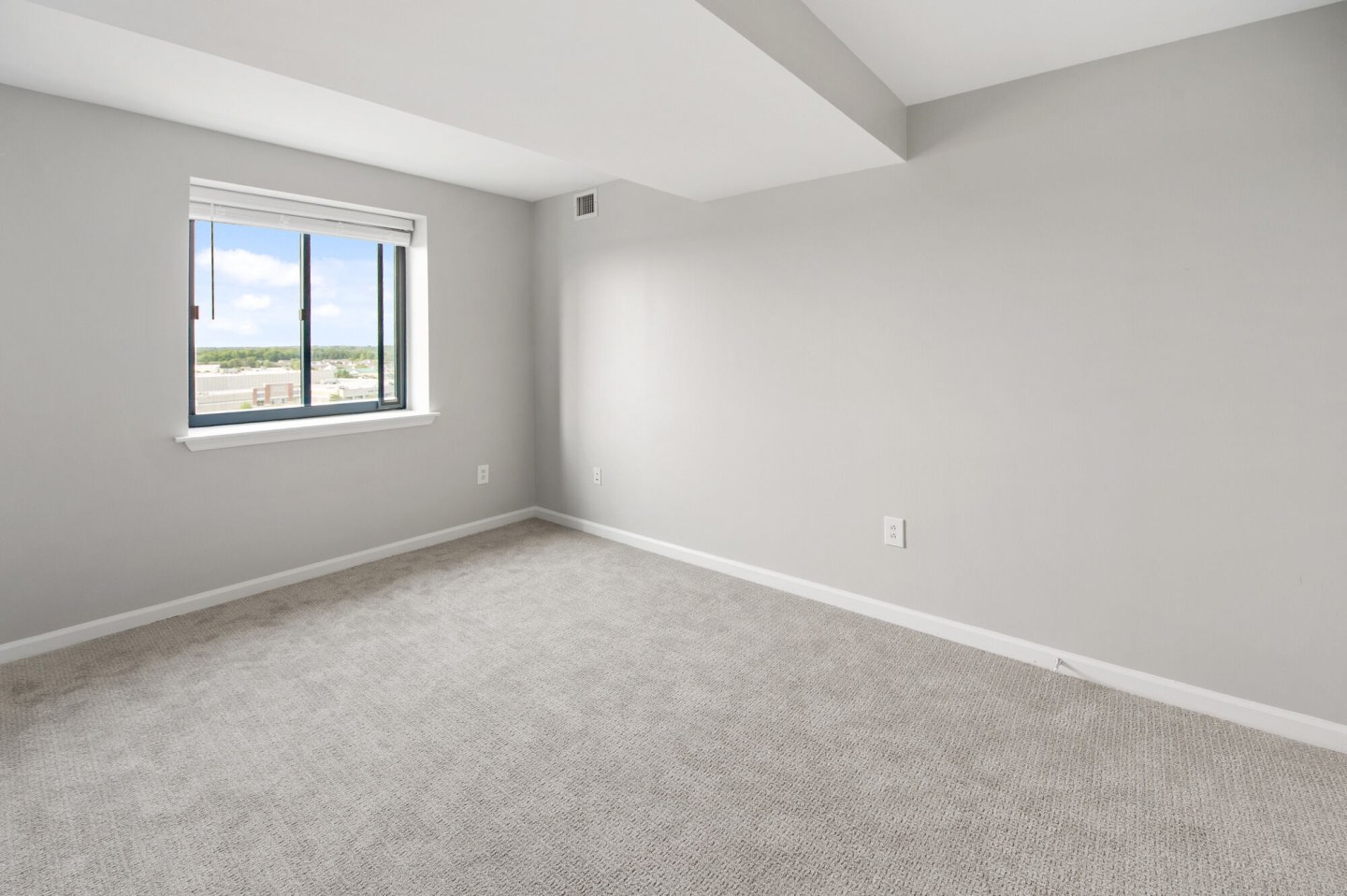 Cherry Hill Towers Image 31