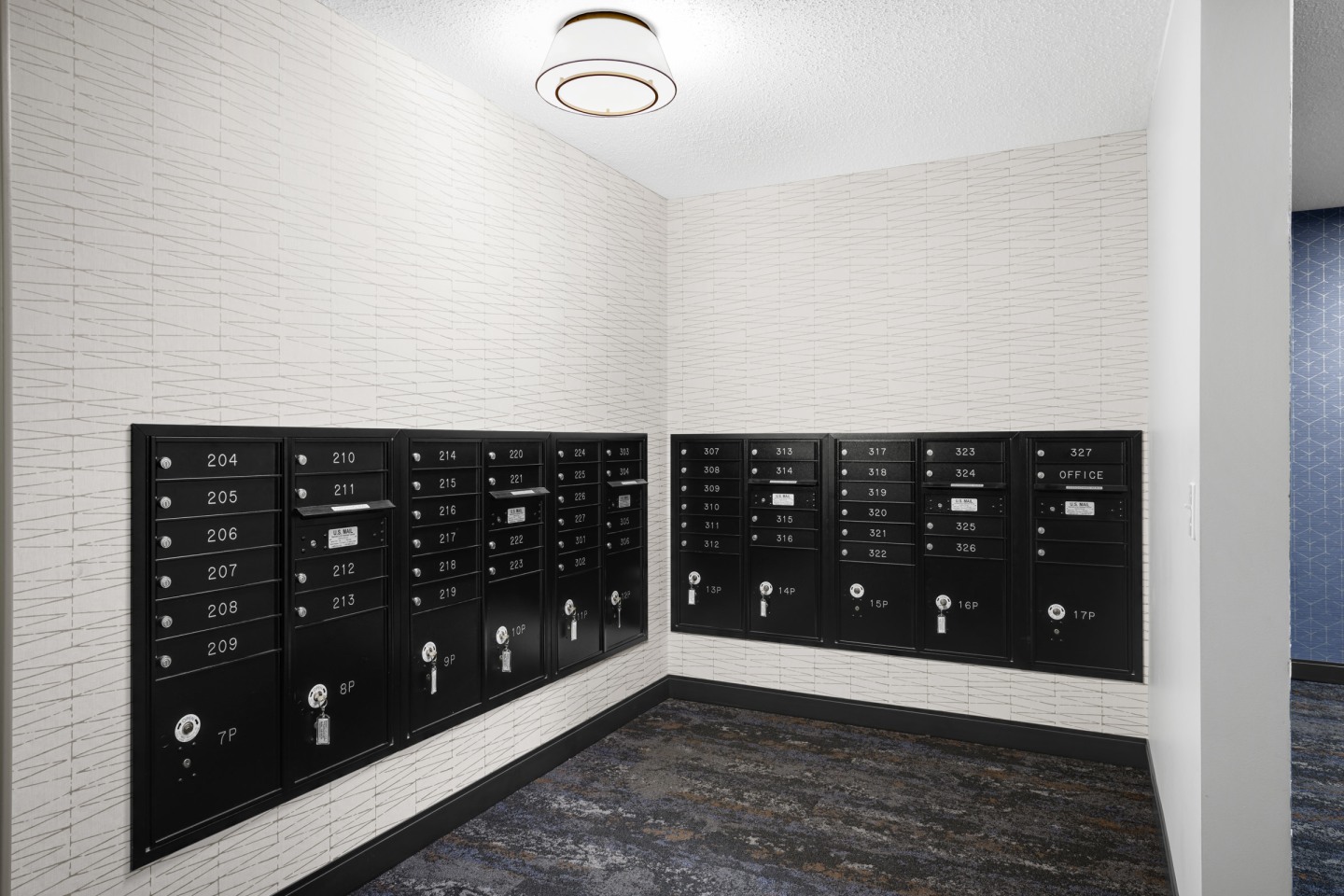 Medicine Lake Apartments Image 23