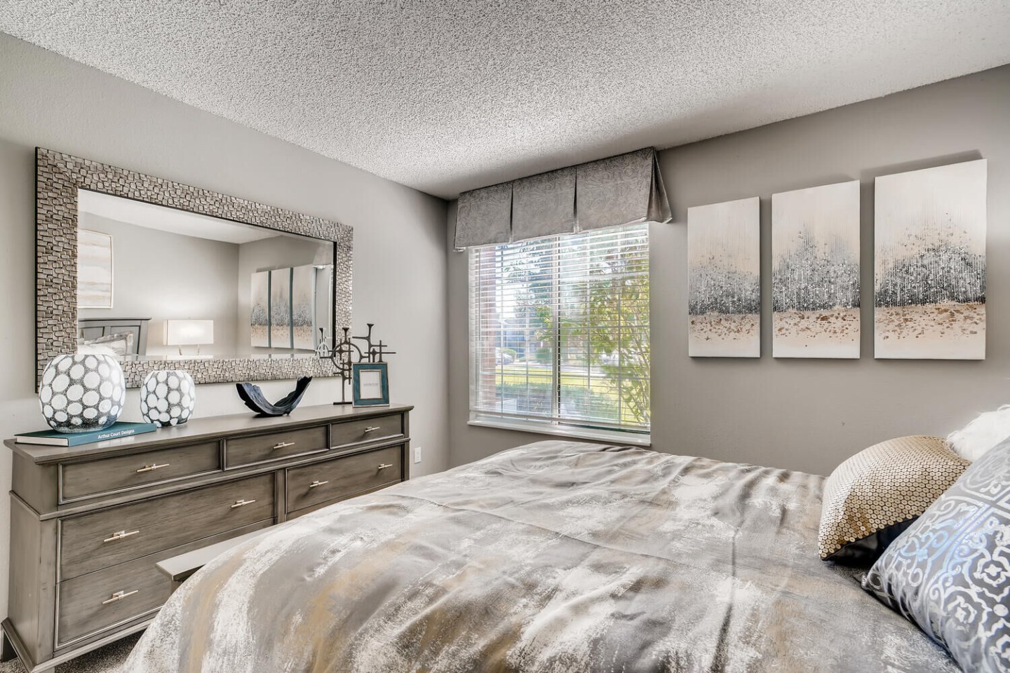Loretto Heights Image 23