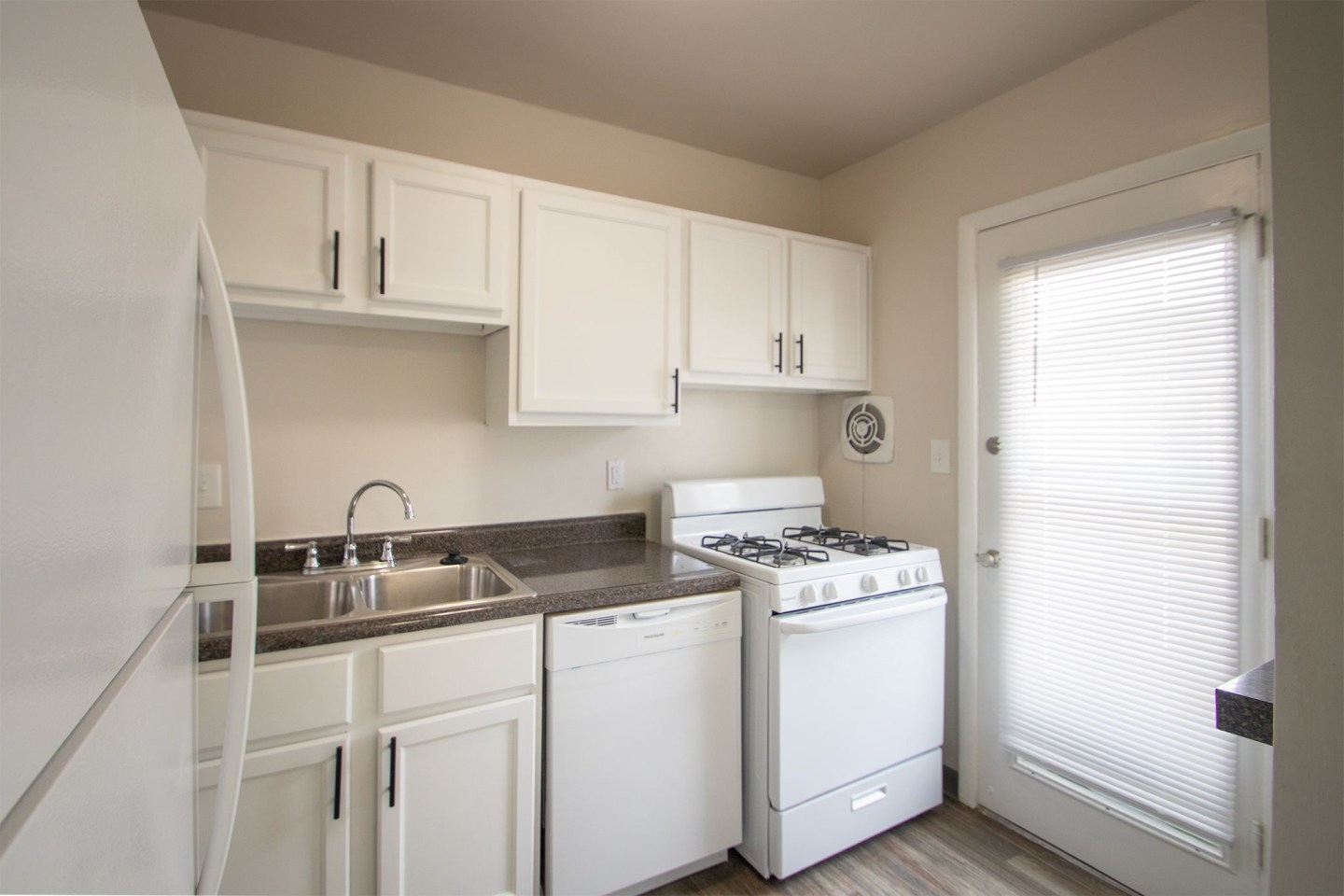 Colonial Ridge Image 25