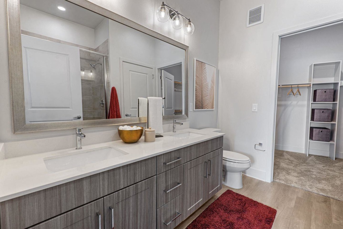 Luxia Preston Image 7
