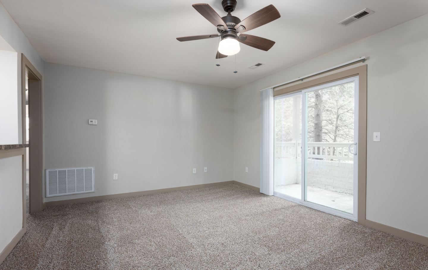 Cedar Point Apartments Image 22