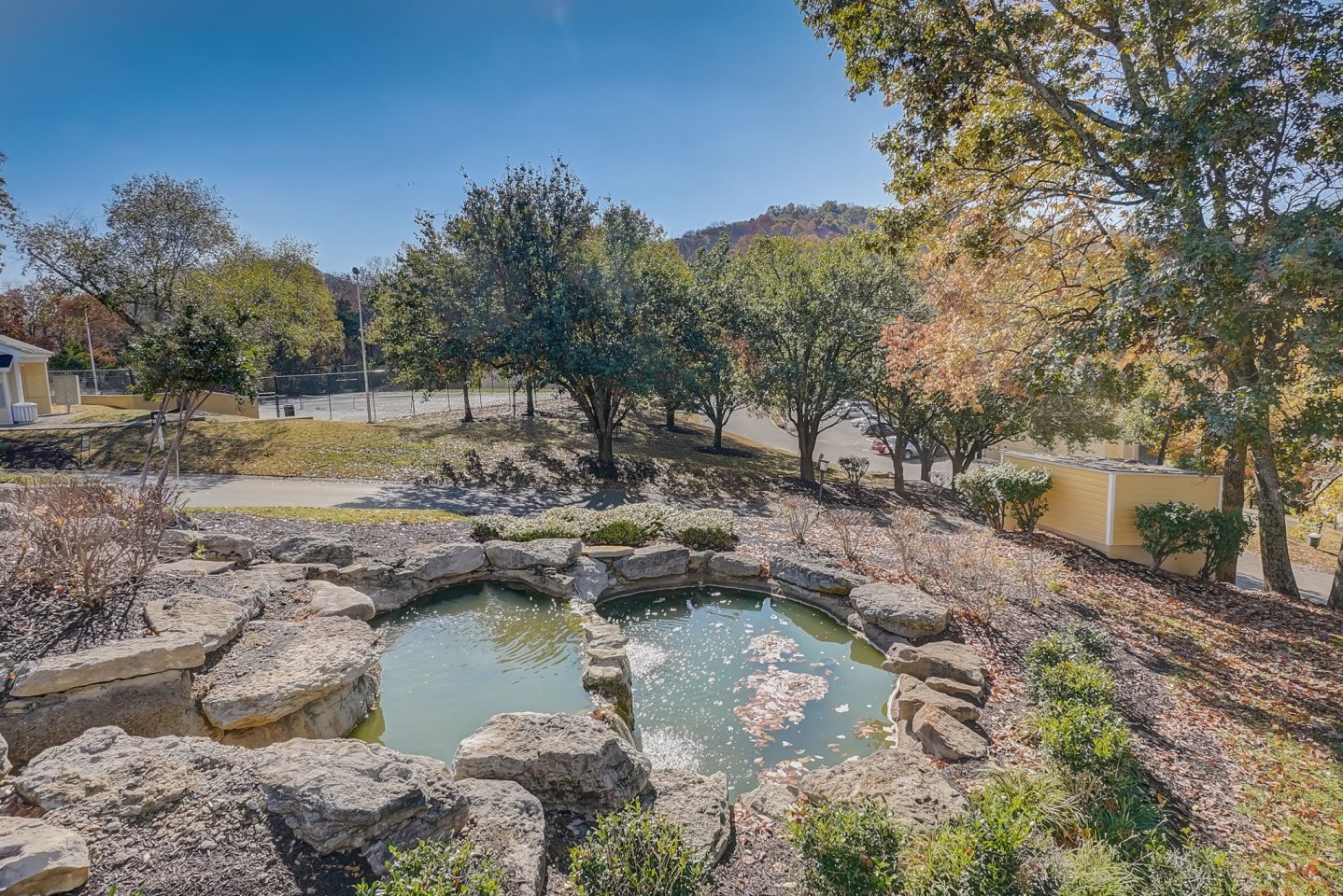Brentwood Oaks Image 36