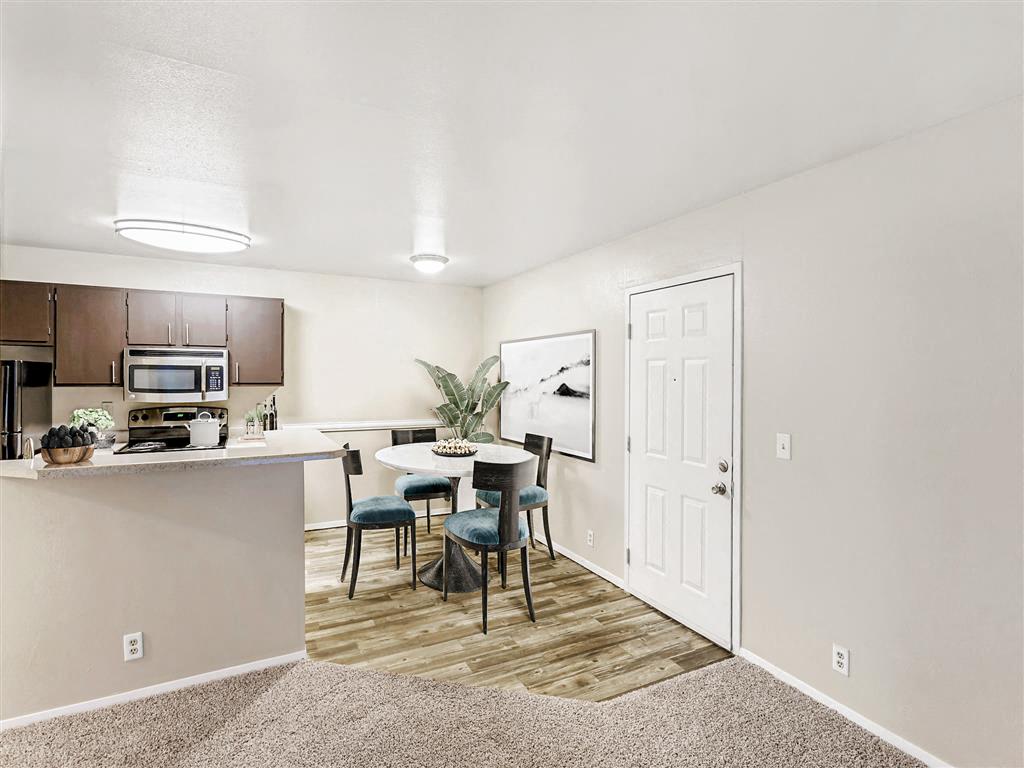 James Pointe Apartments Image 99