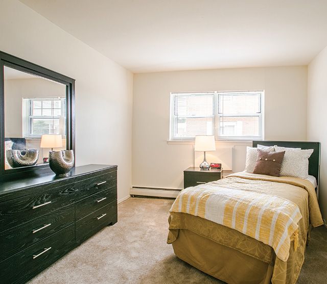 Whitehall Apartments Image 9