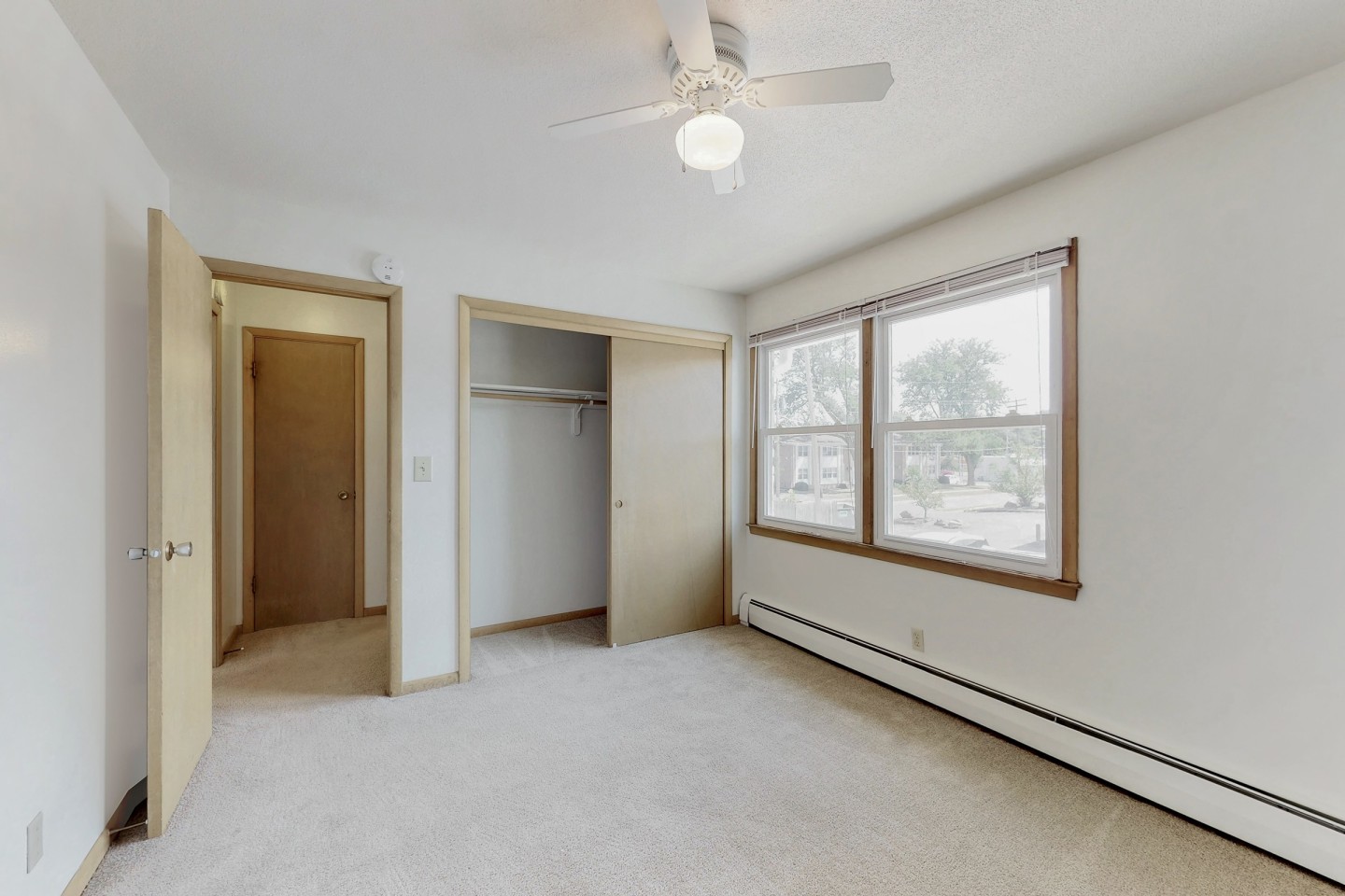 Plaza Manor Image 22