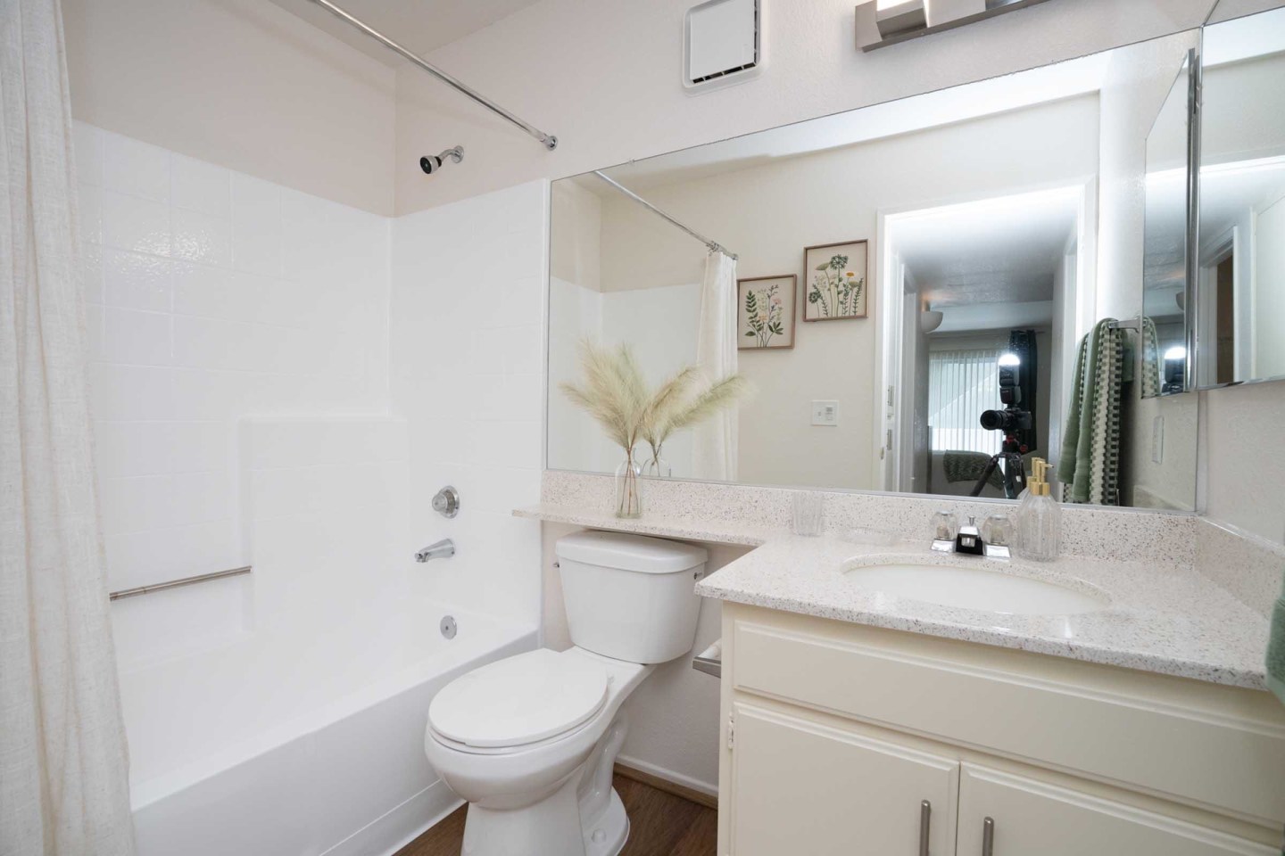 Riverpark apartment homes Image 73