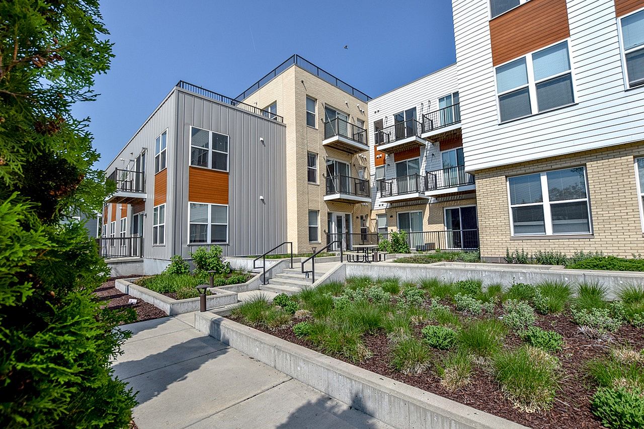 700 East Image 46