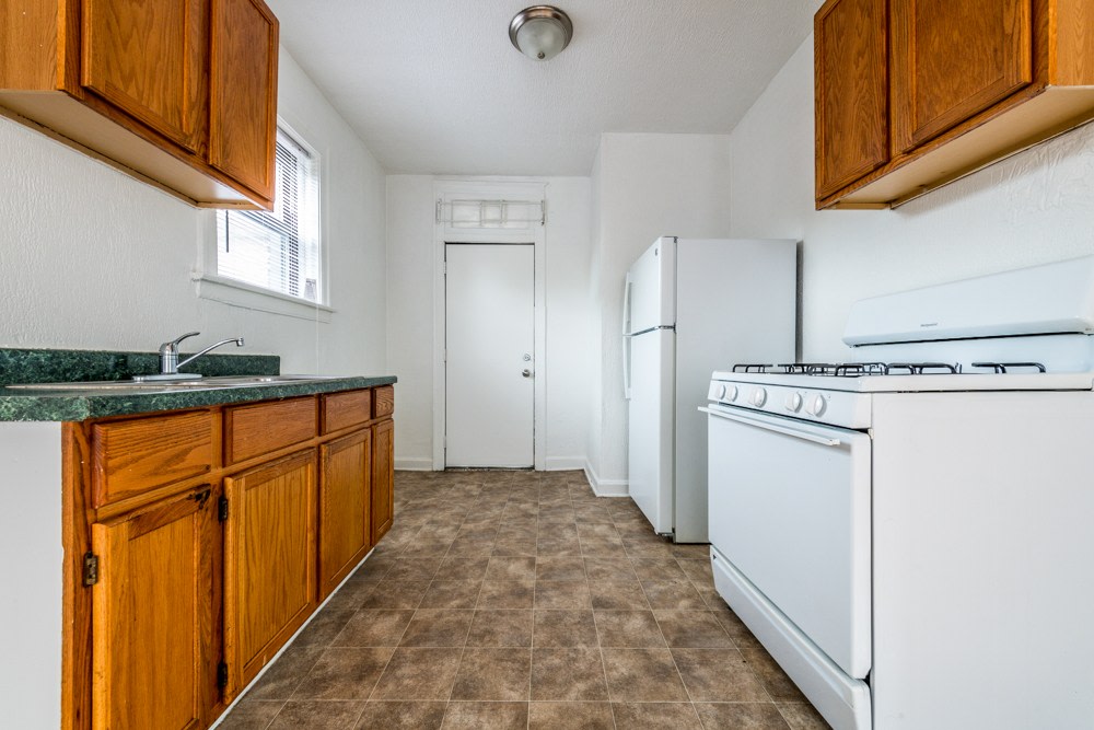 8951 S Ada St Image 5