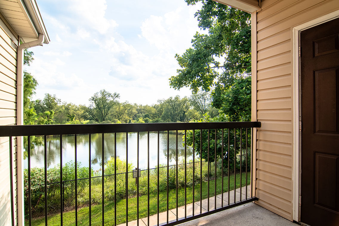 Houston Lake Image 56