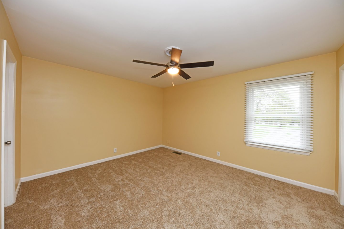 Hunter's Court Image 6