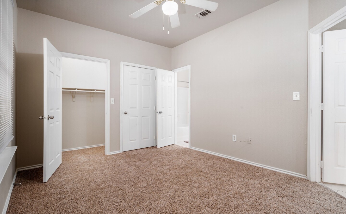 Houston Street Townhomes Image 16