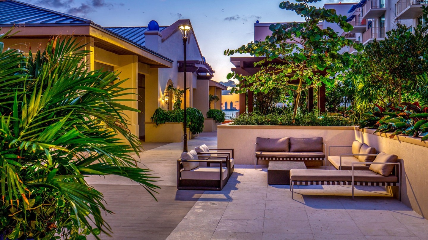Miami Bay Waterfront Midtown Residences Image 6