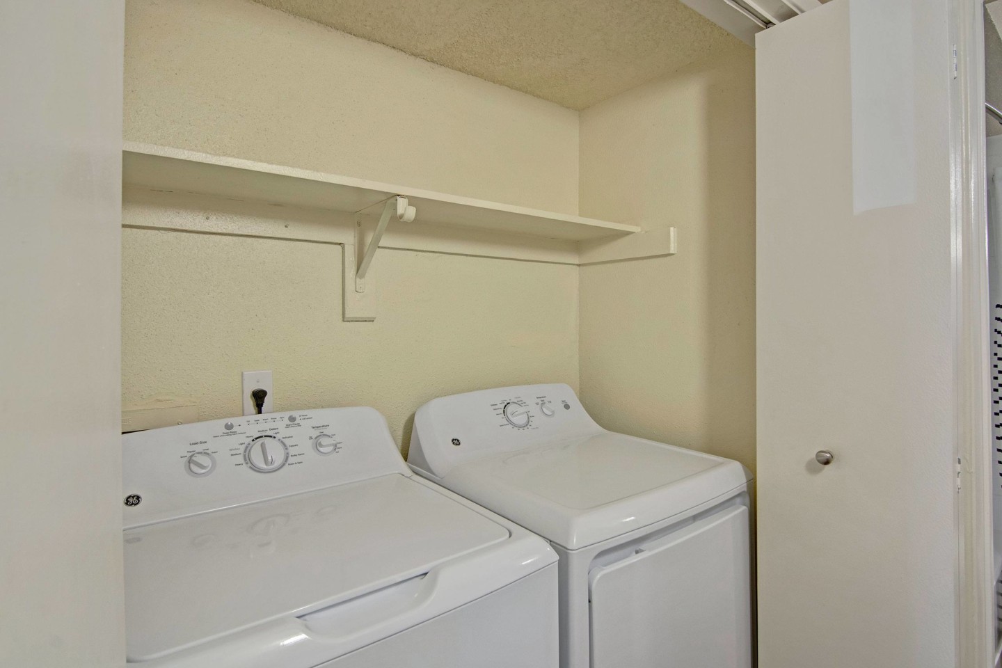 Motif Apartment Homes Image 12