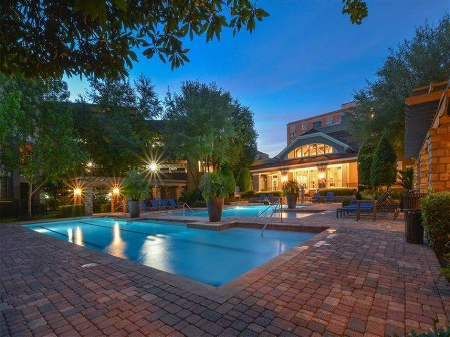 Villas at Hermann Park Image 3