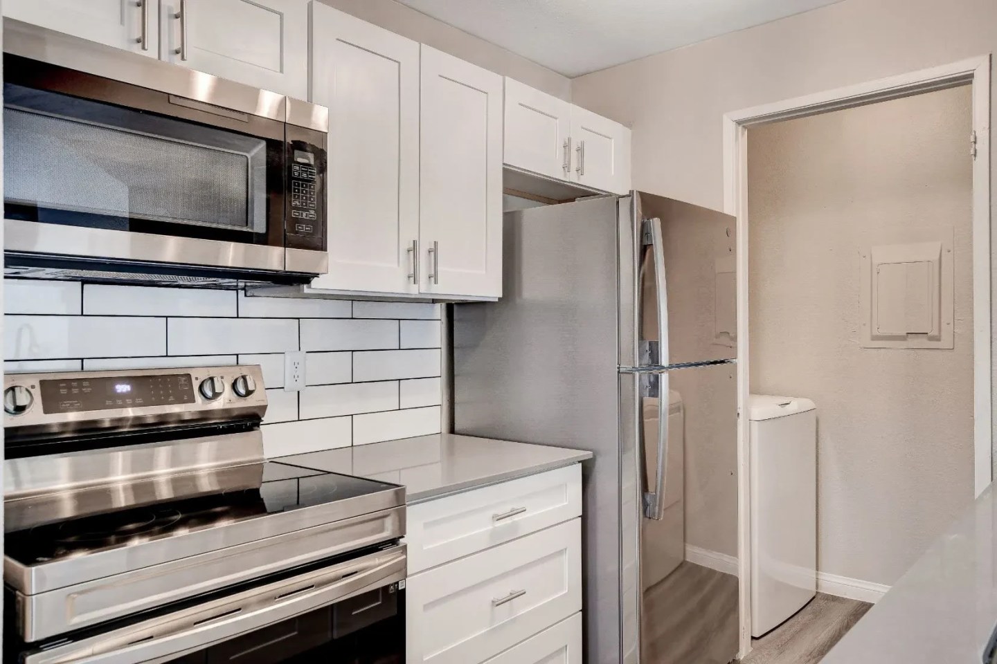Tides on Twain Apartments Image 3